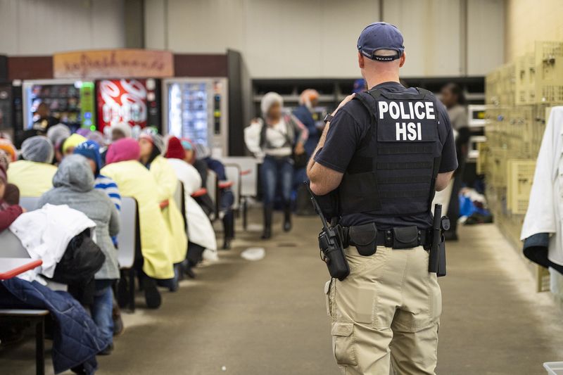 U.S. interior immigration arrests fell despite Trump push