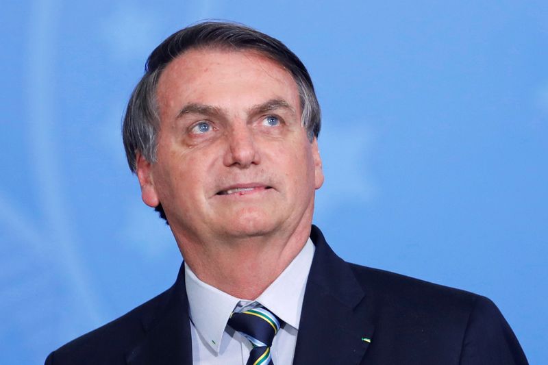 Bolsonaro diz que Argentina tem muito a oferecer ao Brasil e o Brasil à Argentina