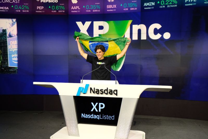 Ação da XP dispara 20% na abertura na Nasdaq após IPO