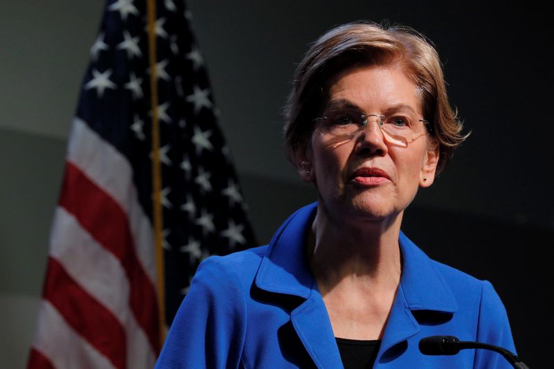 © Reuters. Democratic 2020 U.S. presidential candidate Warren delivers a campaign economic speech in Manchester