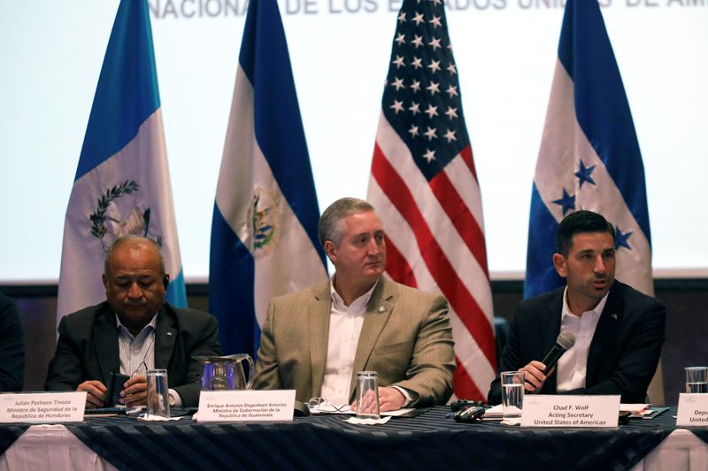 © Reuters. U.S. Department of Homeland Security Acting Secretary Chad Wolf holds a meeting with Guatemala's Interior Minister Enrique Degenhart, in Guatemala City