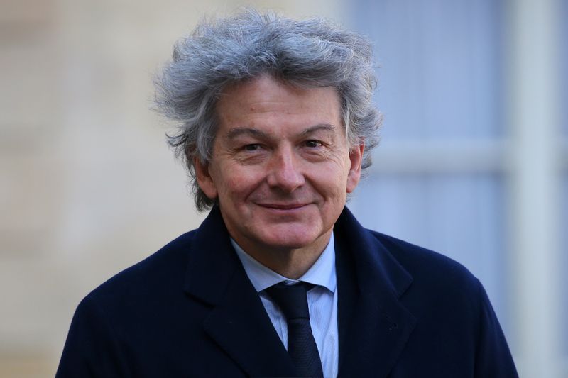 © Reuters. L'ÉQUILIBRE DES RETRAITES EST UN PRÉALABLE, ESTIME THIERRY BRETON