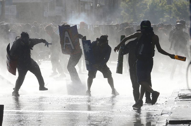 La ONU encontró &quot;elevado&quot; número violaciones a DDHH durante protestas en Chile -informe