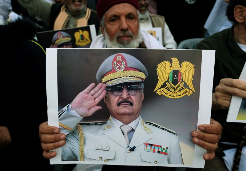 © Reuters. وكالة: روسيا تدعو للحوار بين الأطراف الليبية