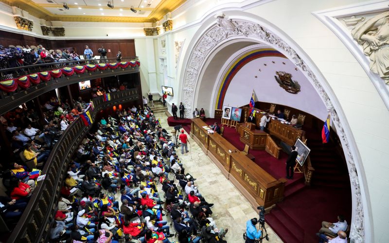 Assembleia Constituinte venezuelana aprova julgamento de quatro parlamentares de oposição