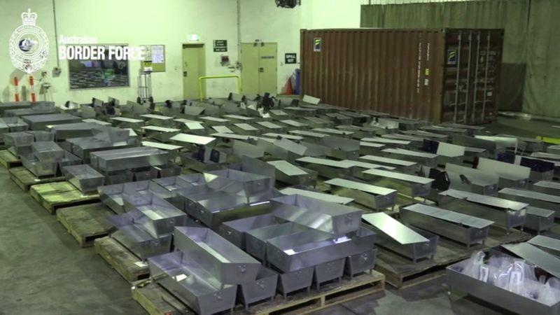 © Reuters. Still image from an Australian Border Force handout video shows some of the 200 aluminium barbeques used to smuggle 645kg of MDMA in Sydney