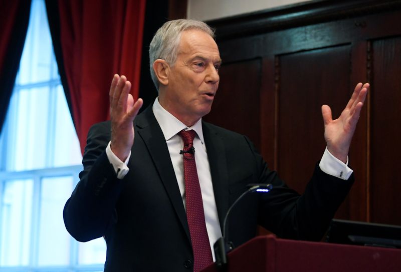 Tony Blair, a los laboristas: cambiad o afrontad la desaparición