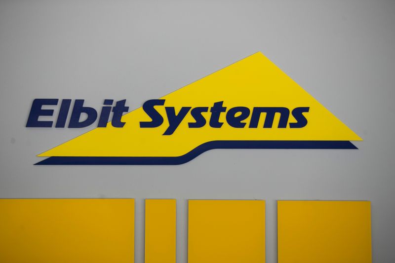 © Reuters. Logo of Israeli defence electronics firm Elbit Systems is seen at their offices in Haifa