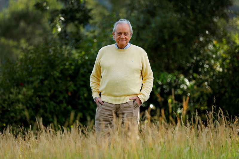 © Reuters. FILE PHOTO: Al Cortese poses for a photograph at his home in Solvang