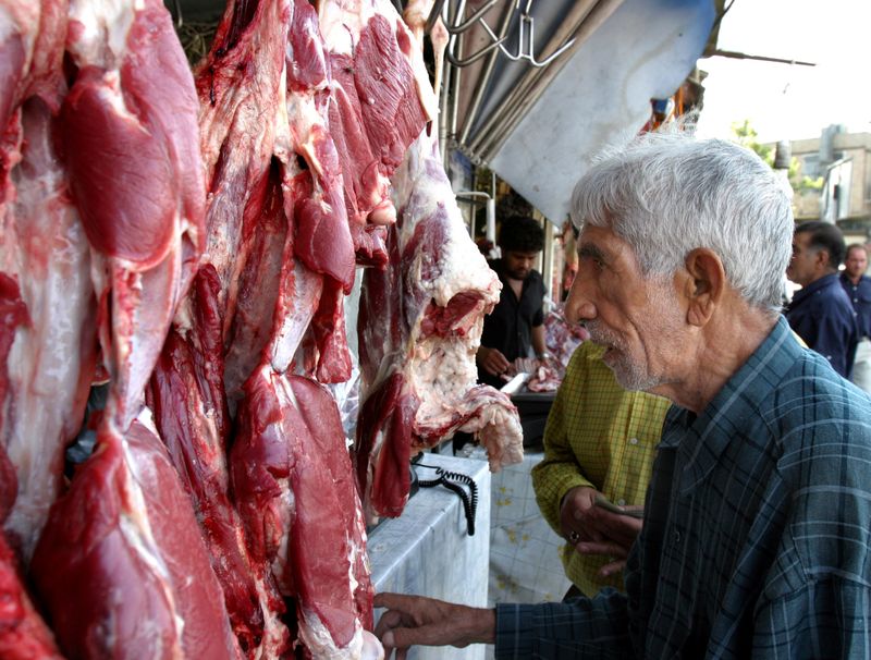 Sanções ao Irã forçam exportadores de carne bovina do Brasil a redirecionar embarques