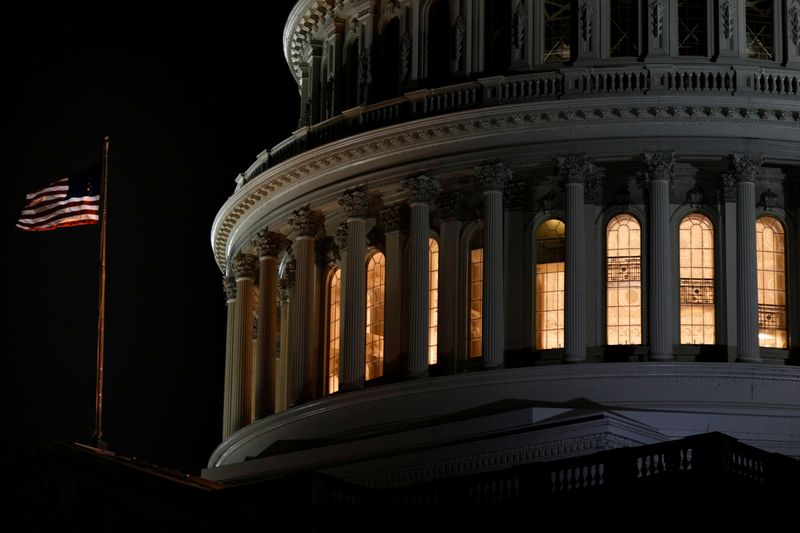 © Reuters. 米議会休会、大統領弾劾裁判手続き巡る与野党の膠着は未解消