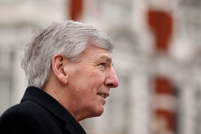 © Reuters. FILE PHOTO: West Ham United wreath laying ceremony to mark the 20th anniversary of the death of Bobby Moore