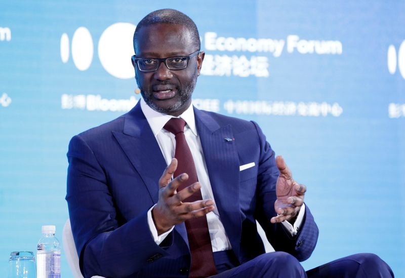 Second Credit Suisse spying probe expected to clear CEO Thiam: SonntagsZeitung