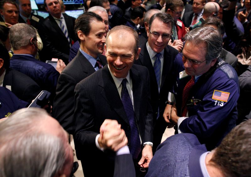 © Reuters. David Calhoun is congratulated after his company's IPO opened on the floor of the New York Stock Exchange