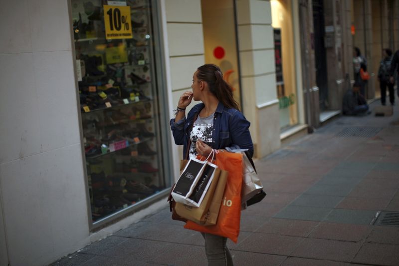 Las ventas minoristas en España encadenan 14 meses al alza