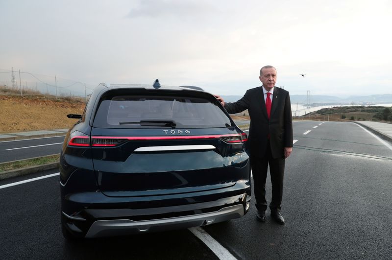 © Reuters. Turkey unveils theÊdomestic electric car project in Gebze