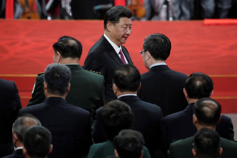 China recorre a especialistas financeiros para lidar com riscos econômicos