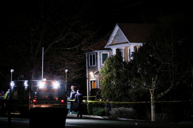 Gobernador de Nueva York califica un ataque con cuchillo en casa de rabino como &quot;terrorismo doméstico&quot;