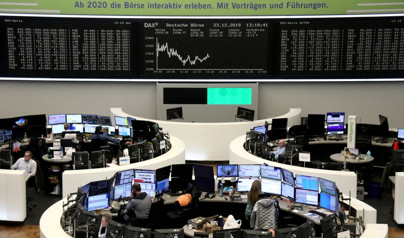 European stock rally pauses as investors await trade details