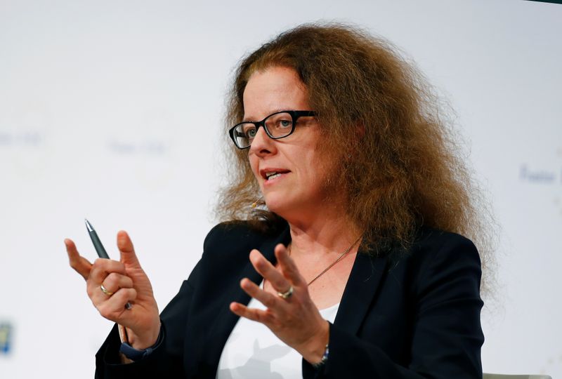 © Reuters. FILE PHOTO:  29th Frankfurt European Banking Congress (EBC) takes place in Frankfurt