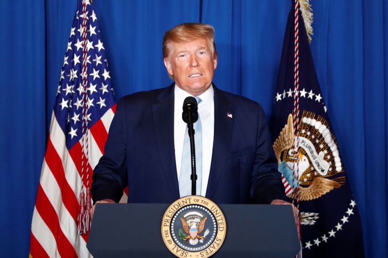 © Reuters. U.S. President Donald Trump delivers remarks following the U.S. Military airstrike against Iranian General Qassem Soleimani in Baghdad, Iraq, in West Palm Beach, Florida