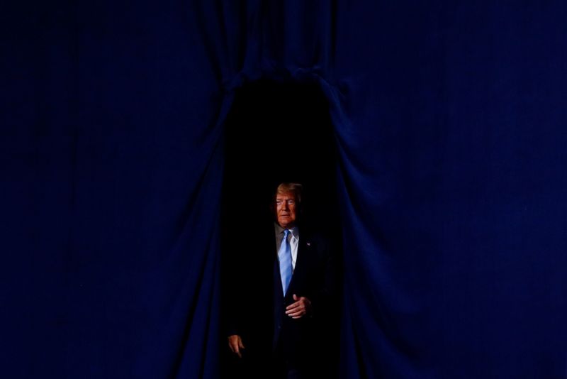 © Reuters. FILE PHOTO: U.S. President Donald Trump pariticpates in a speaking event at an Evangelicals for Trump Coalation Launch at the King Jesus Internationakl Ministry in Miami, FL