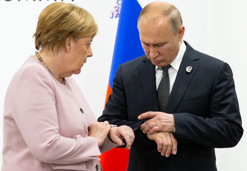 Merkel y Putin hablarán sobre la crisis de Oriente Próximo en Moscú -Kremlin