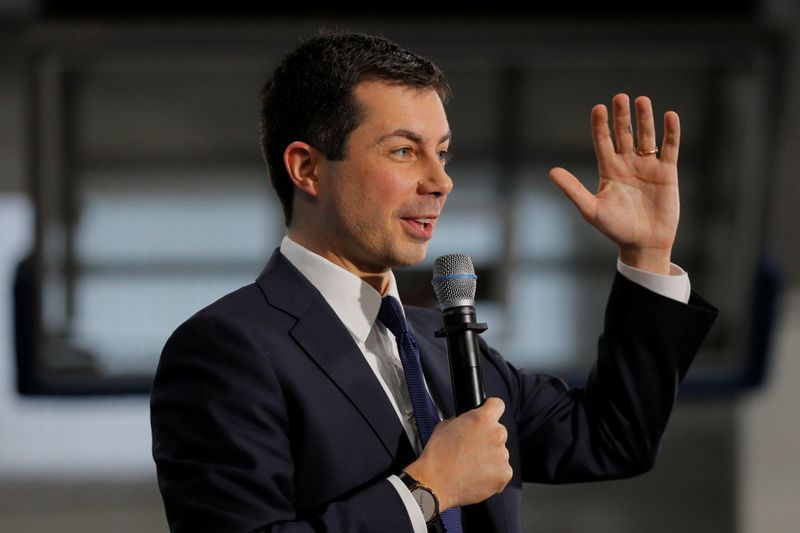 © Reuters. Democratic 2020 U.S. presidential candidate Buttigieg speaks in North Conway