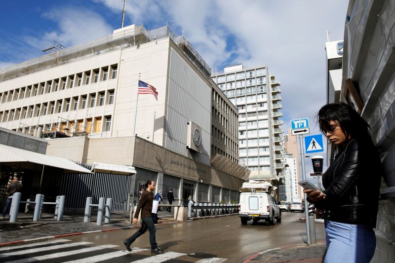 © Reuters. أمريكا تحذر مواطنيها في إسرائيل من مخاطر شن هجمات صاروخية
