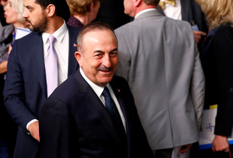 وزير الخارجية التركي يزور العراق يوم الخميس لتخفيف التوتر بعد ضربات إيرانية