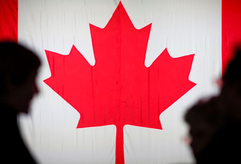 كندا تصدر تحذيرا من السفر لإيران ومنطقة الحدود العراقية الإيرانية