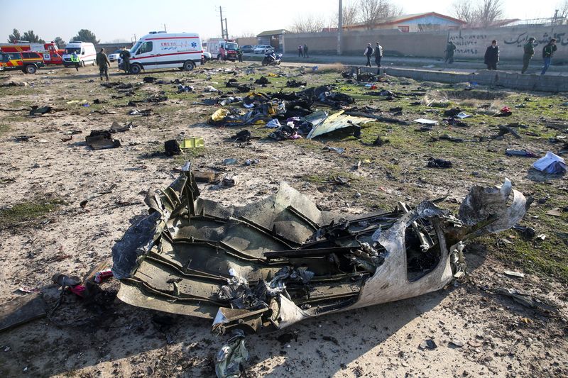 © Reuters. هيئة سلامة النقل الأمريكية تتابع تطورات تحطم طائرة أوكرانية في إيران