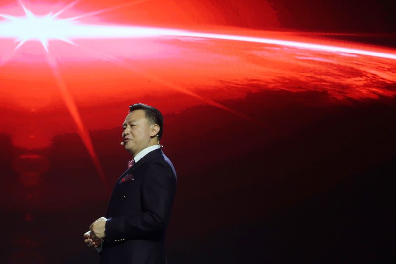Chairman Mao's favored Red Flag carmaker eyes 1 million customers by 2030