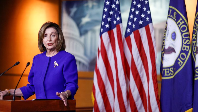 © Reuters. U.S. House Speaker Pelosi holds weekly news conference on Capitol Hill in Washington