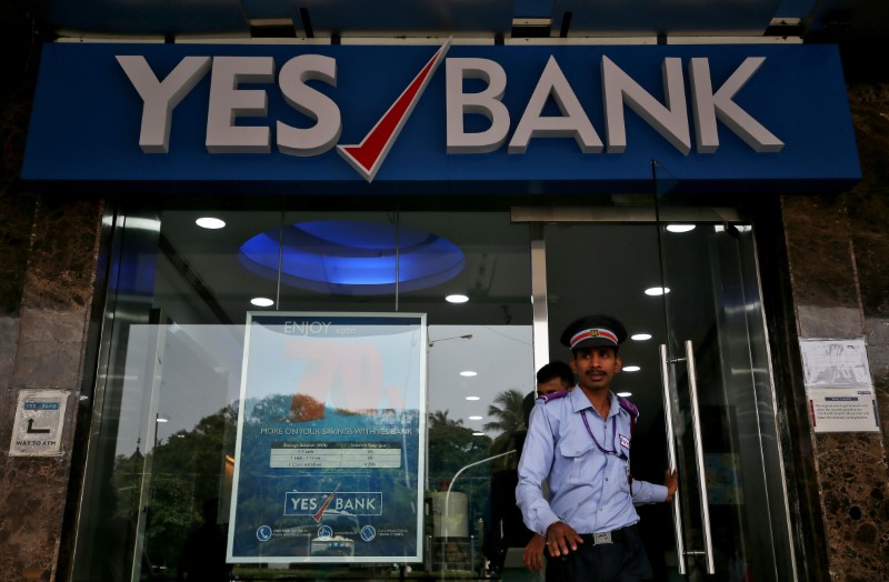India's Yes Bank to raise up to $1.41 billion through share sale; snubs Braich's offer