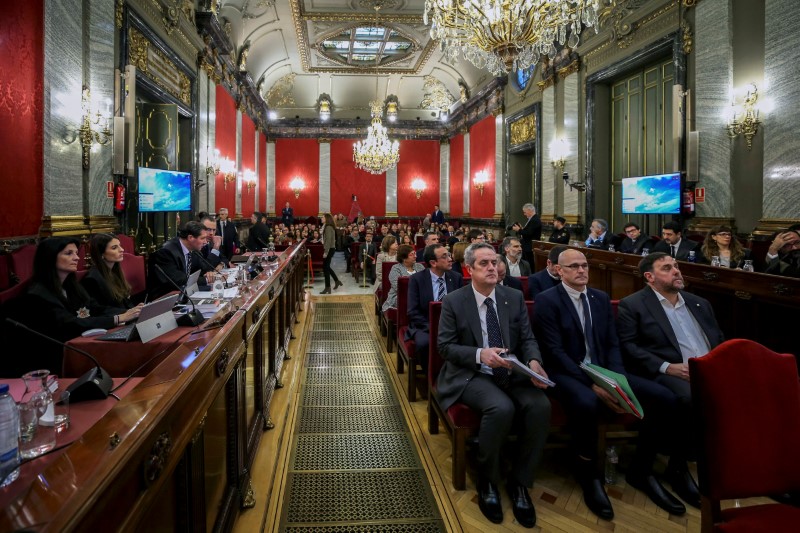 Suprema Corte da Espanha pede que Parlamento da UE anule imunidade de separatistas catalães