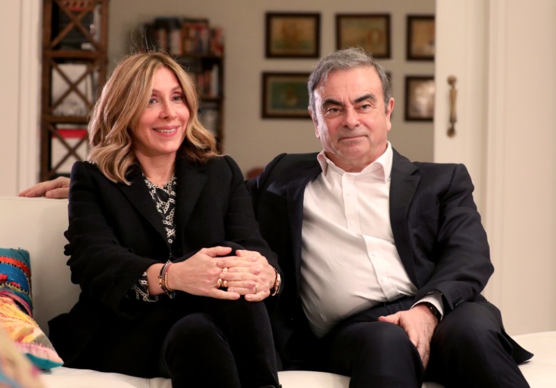 © Reuters. Former Nissan chairman Carlos Ghosn and his wife Carole Ghosn talk during an interview with Reuters in Beirut