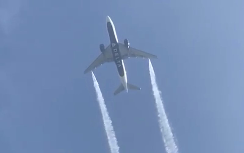 Delta crew failed to warn controllers about Los Angeles fuel dump - FAA