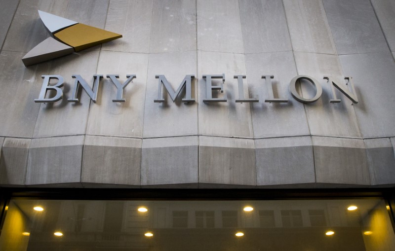 © Reuters. The Bank of New York Mellon Corp. building at 1 Wall St. is seen in New York's financial district