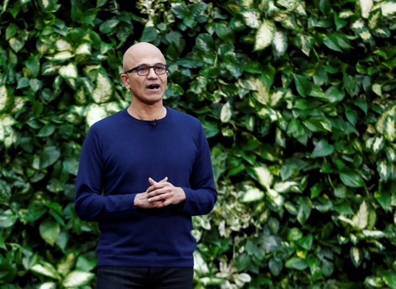 © Reuters. Microsoft CEO Nadella speaks as the company announces plans to be carbon negative by 2030 and to negate all the direct carbon emissions ever made by the company by 2050 at their campus in Redmond