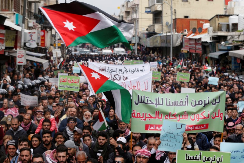 © Reuters. البرلمان الأردني يقر مشروع قانون لحظر استيراد الغاز من إسرائيل