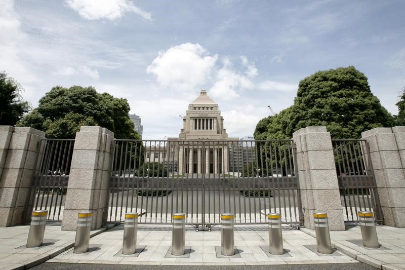 通常国会始まる、ＩＲ・桜などで波乱の展開も　会期延長は難しく