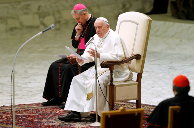 Pope condemns 'barbaric resurgence' of anti-Semitism