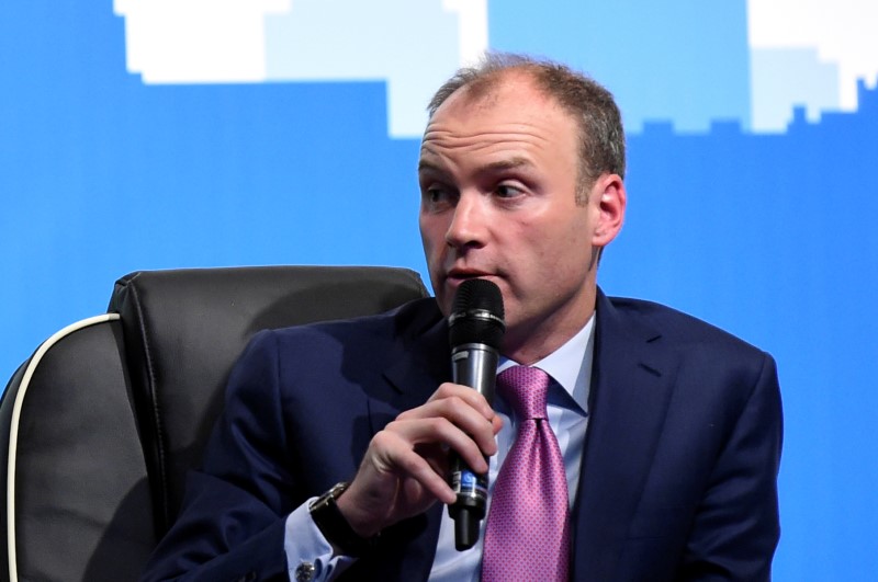 © Reuters. Aengus Kelly, CEO and Executive Director of AerCap, speaks at the 2016 International Air Transport Association Annual General Meeting and World Air Transport Summit in Dublin