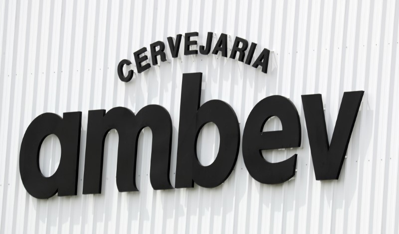 Ambev traça nova meta para eliminar poluição plástica de embalagens até 2025