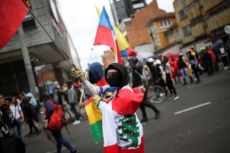 Governo colombiano diz que busca acordos com líderes de protesto, mas muitas demandas são inviáveis