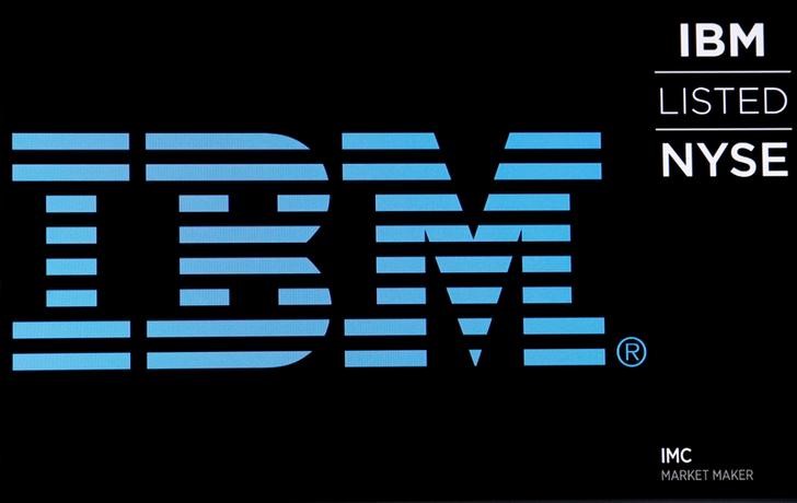 © Reuters. The logo for IBM is displayed on a screen on the floor of the NYSE in New York