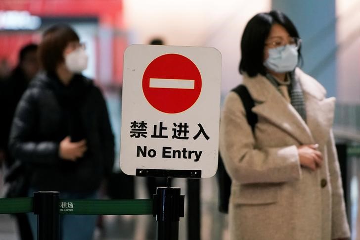 © Reuters. 新型ウイルスは変異と中国当局、肺炎の死者9人・感染者440人に