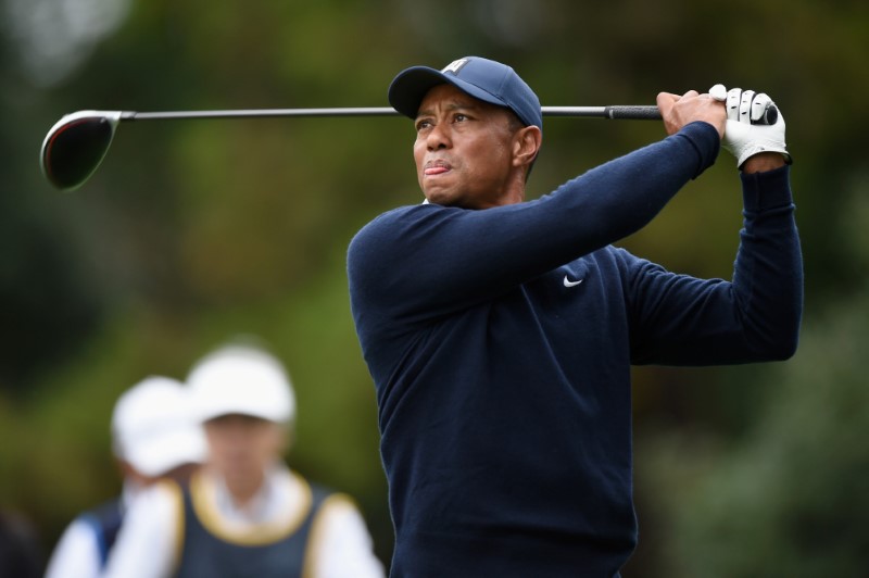 Tiger chasing history, but not favored at Torrey Pines