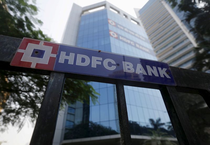 © Reuters. The headquarters of India's HDFC bank is pictured in Mumbai